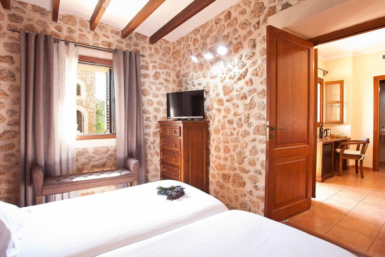 Agroturismo Es Quatre Cantons Binissalem Exterior photo