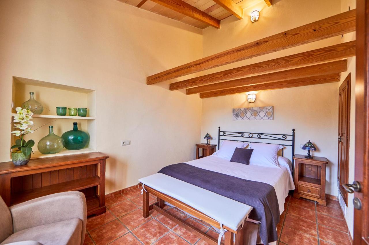 Agroturismo Es Quatre Cantons Binissalem Exterior photo